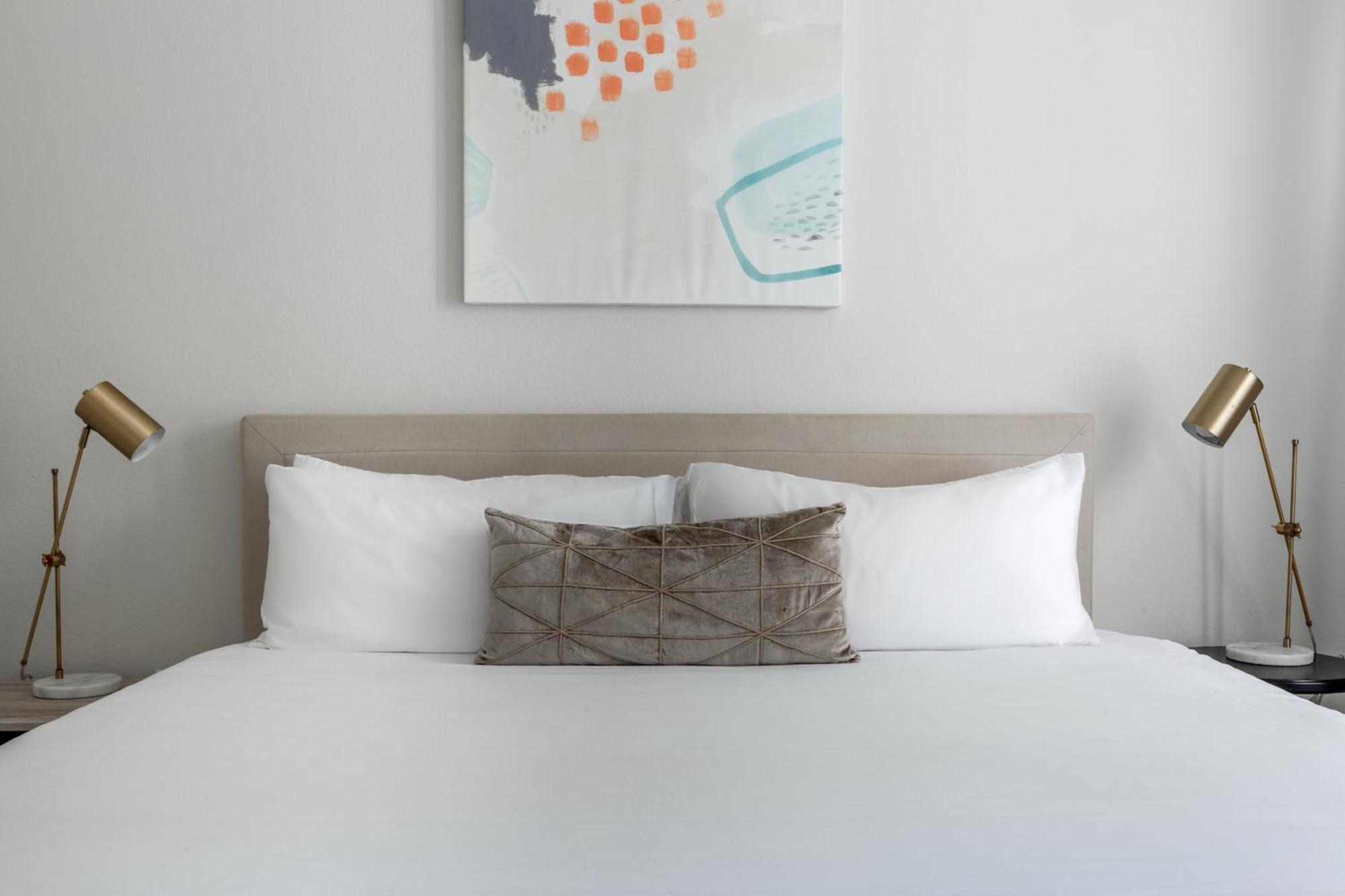 Kasa Greenville Dallas Room photo