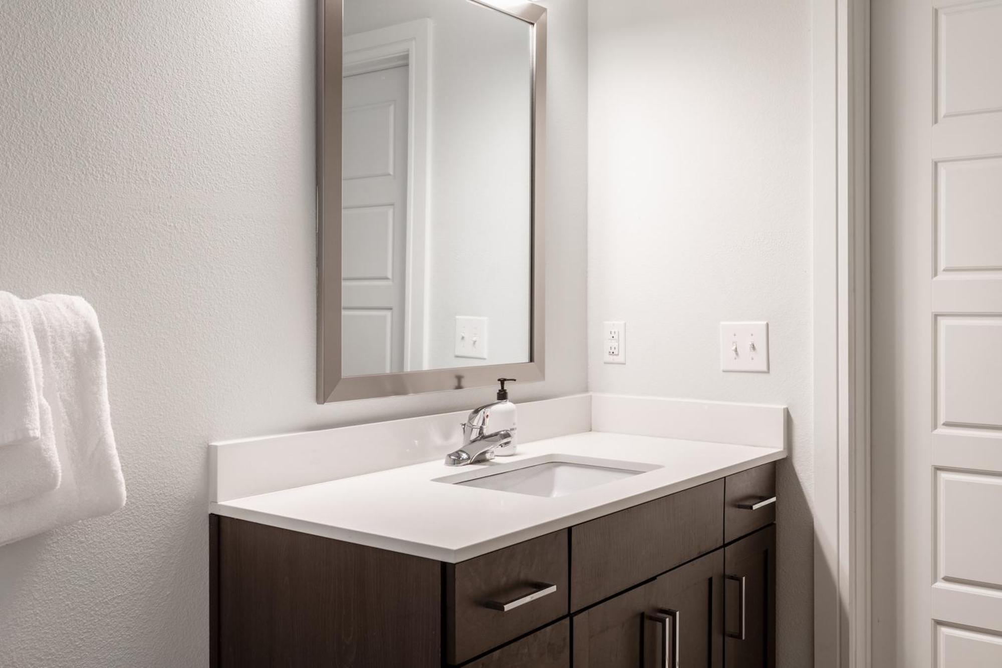 Kasa Greenville Dallas Room photo