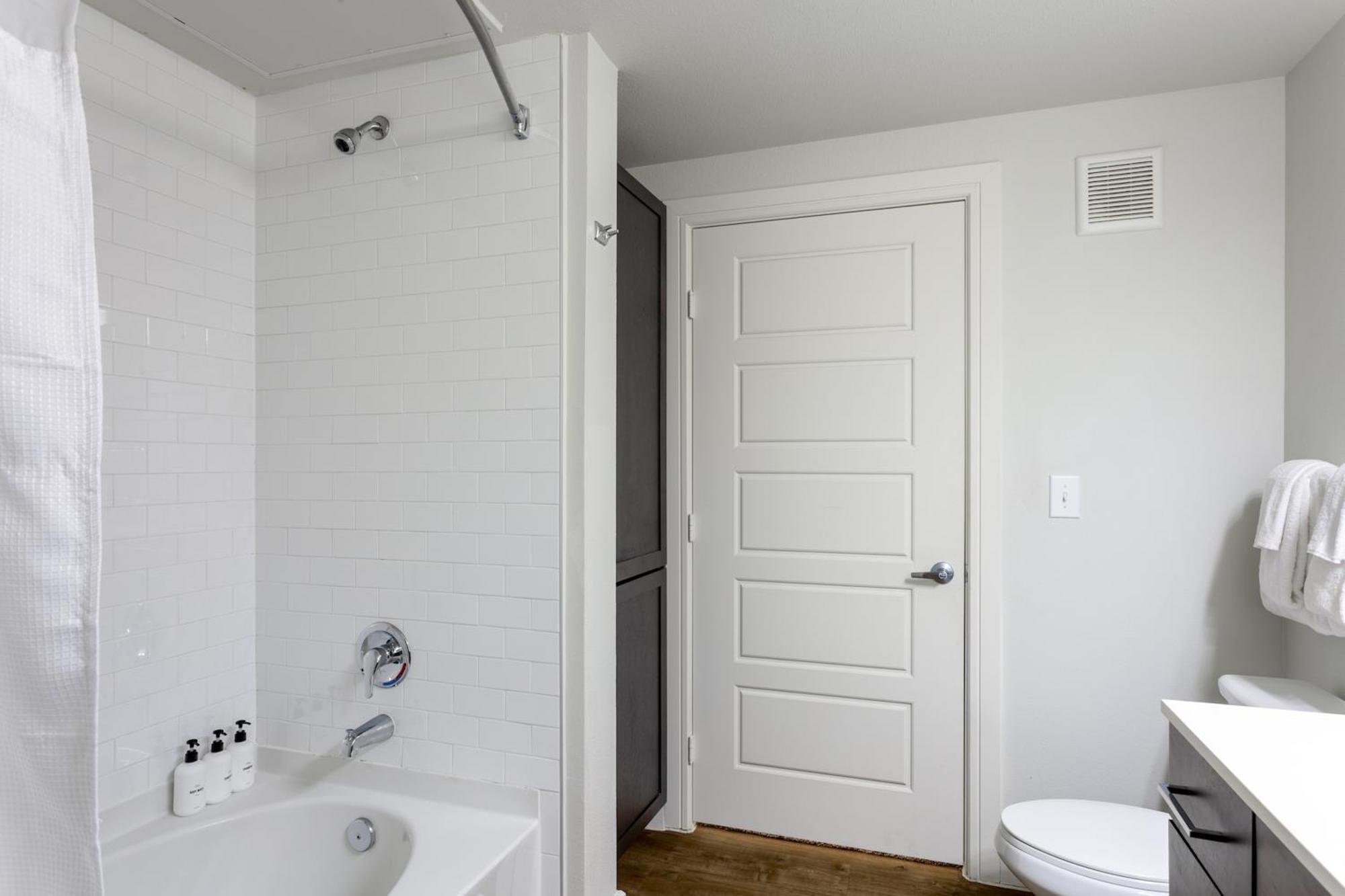 Kasa Greenville Dallas Room photo