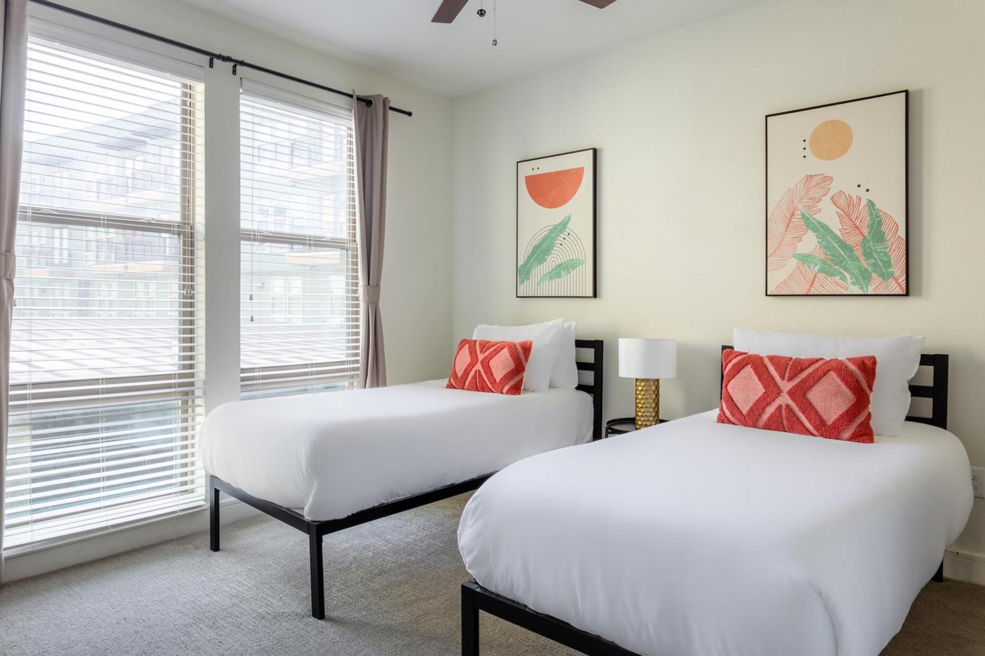 Kasa Greenville Dallas Room photo